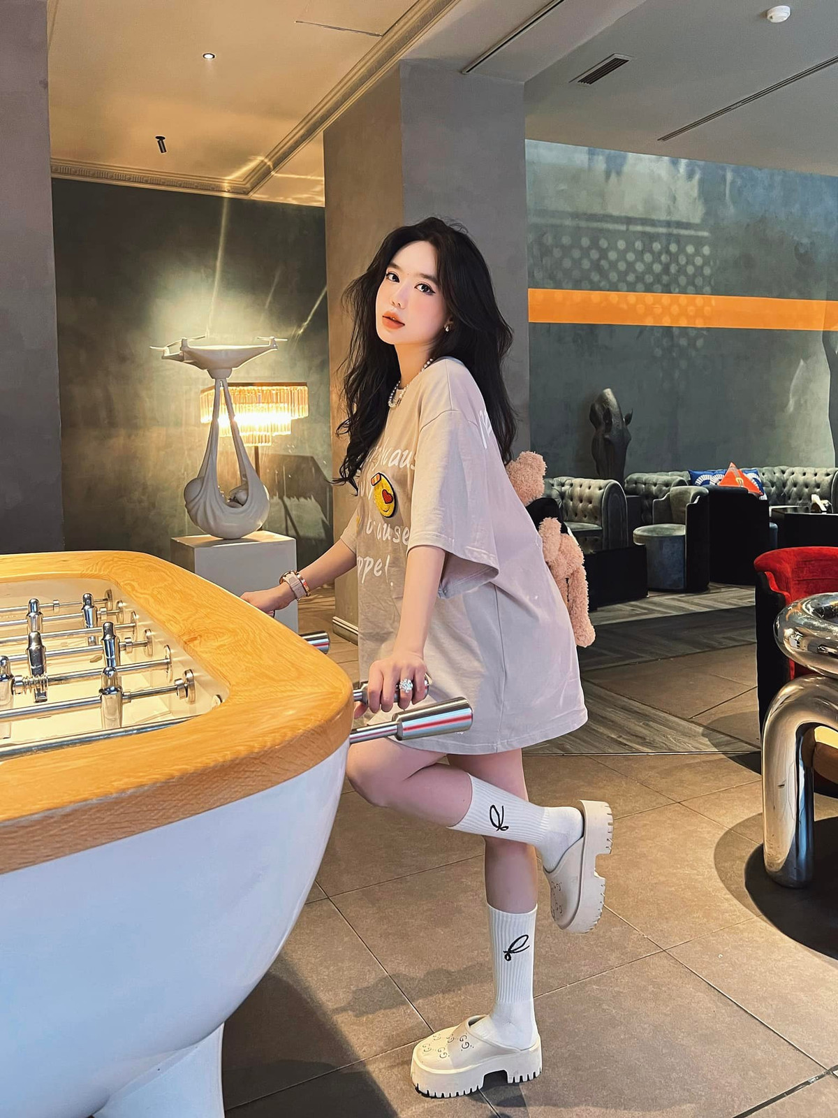 Cùng với đó, Vân Tiny còn chú ý chăm sóc da từ bên trong thông qua việc ăn uống.