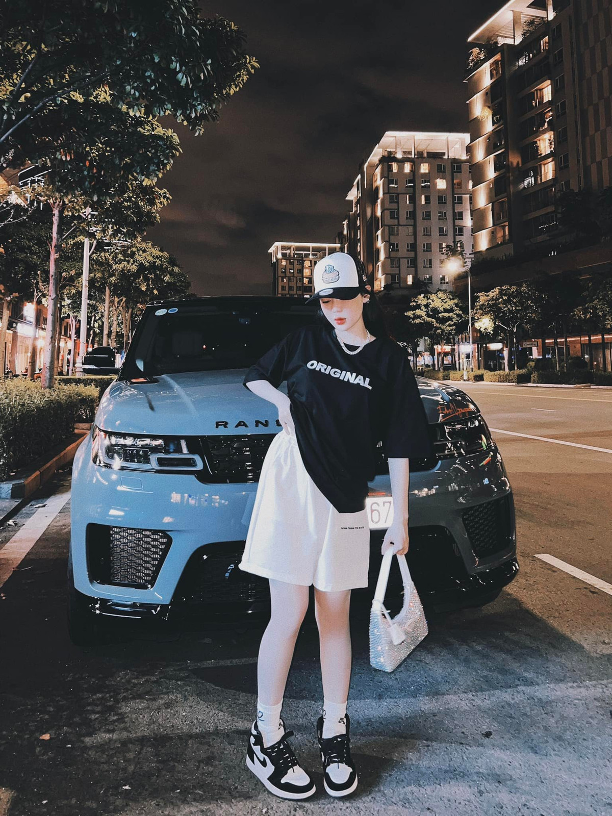 Vân Tiny từng chia sẻ trên trang cá nhân việc sử dụng mặt nạ để chăm sóc da. Đây là hình thức chăm sóc da đơn giản nhưng mang lại hiệu quả tích cực nên trở thành bước không thể thiếu trong chu trình làm đẹp của các cô gái.