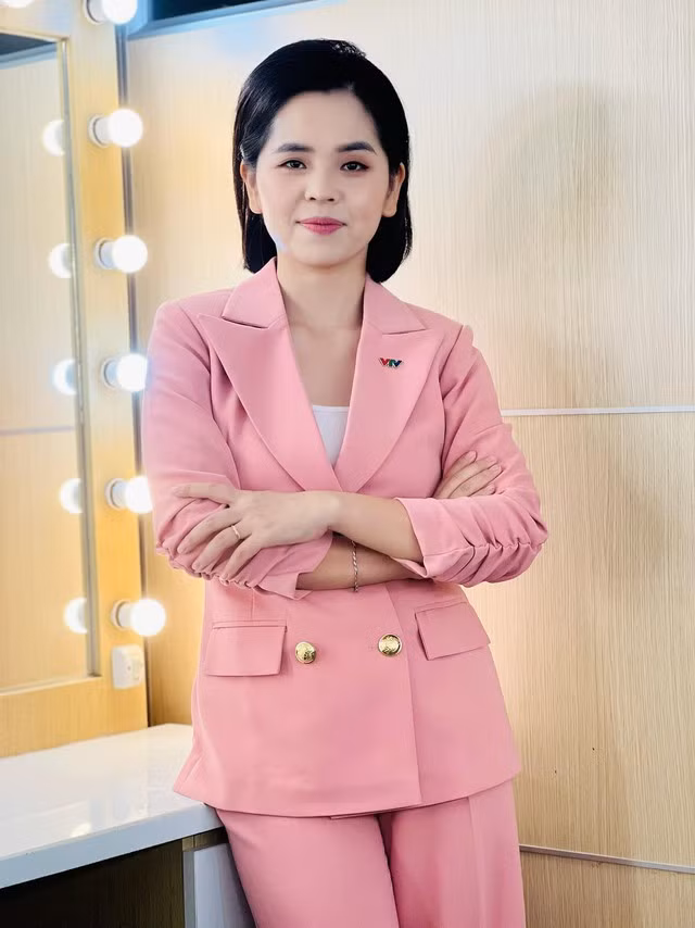 Nữ phóng viên VTV từng tâm sự: "Quyết định lựa chọn trở thành phóng viên chuyên sâu về môi trường, tôi hiểu rằng đây là con đường vất vả, phải đi công tác rất nhiều, luôn có mặt ở những điểm nóng về môi trường, khí hậu vốn luôn khắc nghiệt, thách thức, nhất là đối với phái nữ. Nhưng tôi nhận thấy mình không chỉ có duyên mà thực sự yêu thích, đam mê lĩnh vực này".