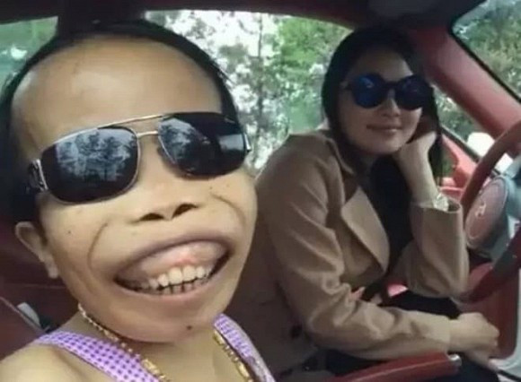  Đại gia Trần Sơn (sinh năm 1993, ở tỉnh Sơn Đông - Trung Quốc) từng là một streamer nổi tiếng tại thị trường Trung Quốc cách đây hơn 3 năm.