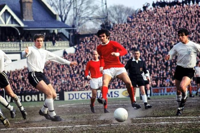 George Best là huyền thoại bậc nhất của MU. Ông đẹp trai, lãng tử, đá bóng giỏi, hoa mỹ...nhưng bóng đá Bắc Ireland thì quá yếu. George Best chỉ xem VCK World Cup qua truyền hình.