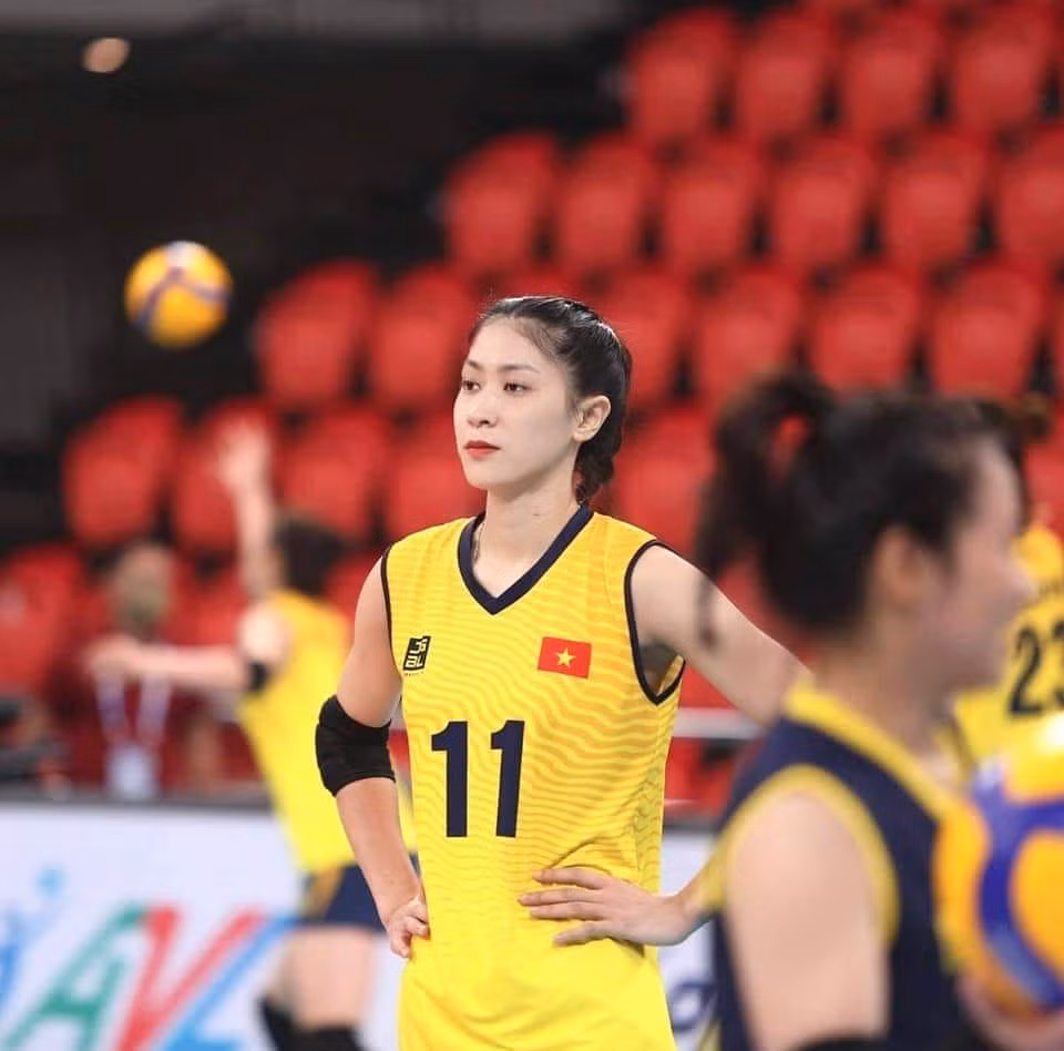 Đến năm 2016, người đẹp Quảng Bình chính thức được tập luyện tại đội năng khiếu của Bộ tư lệnh Thông tin FLC.