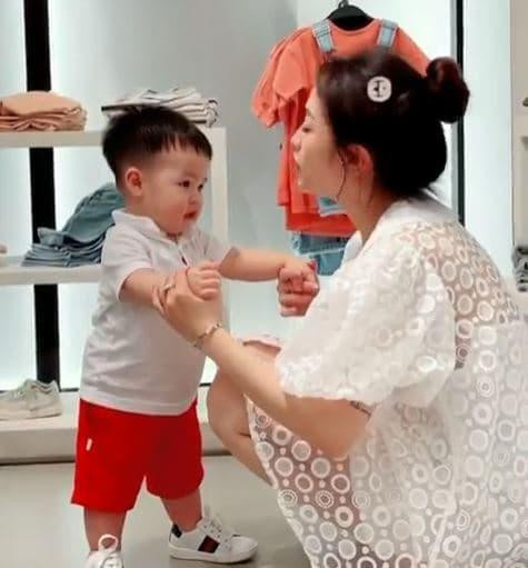 Những khoảnh khắc đáng yêu, bụ bẫm của Jayden Nguyễn Phạm nhận được rất nhiều sự yêu thích của dân mạng.