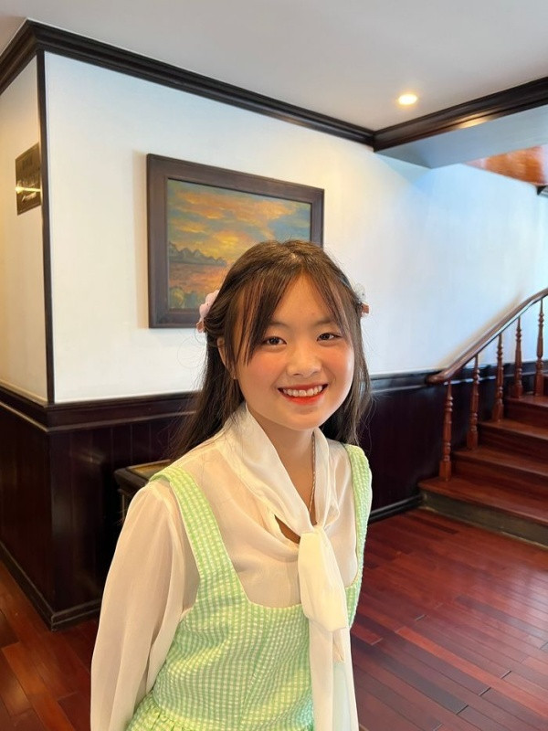 Những tài khoản của cô bé đều không dưới sự quản lý của người hỗ trợ vì vậy Dua cũng mong mọi người đừng lôi người không liên quan vào mắng mỏ, hiện tượng mạng này cho biết mình không thích điều đó.