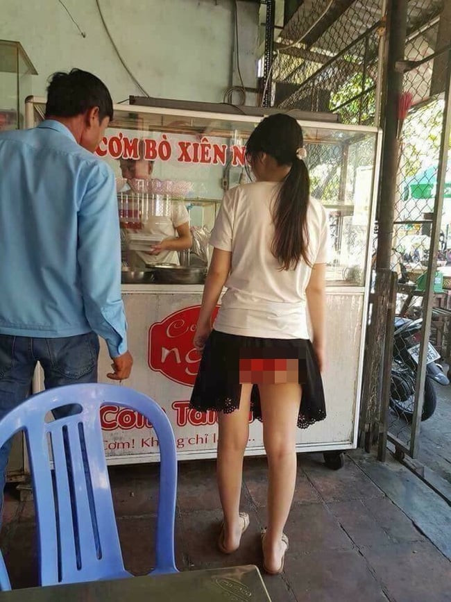 Việc chọn trang phục sao ra đường khiến người khác không nhức mắt là điều mà các chị em phải cẩn thận.