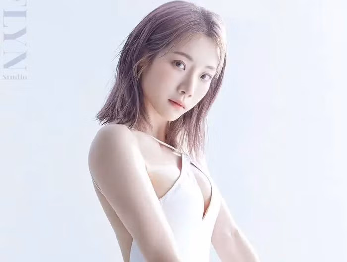 Dù chỉ cao 1,64m nhưng Euddeum vẫn phải khiến nhiều người trầm trồ bởi thân hình chuẩn cùng gương mặt đẹp.