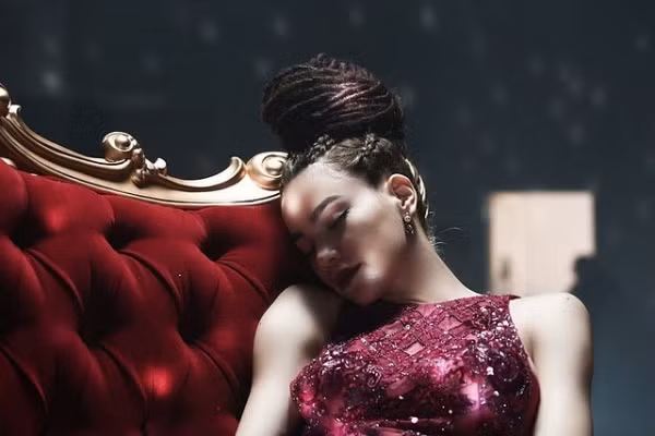 Dù chỉ là giấc ngủ chớp nhoáng nhưng Hồ Ngọc Hà vẫn khiến người ta phát hờn vì sự sang chảnh và xinh đẹp tới không ngờ.