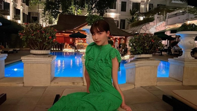 Trên instagram có hơn 1,5 triệu người theo dõi lẫn trang fanpage có hơn 600K người theo dõi của mỹ nhân sinh năm 1998 tưng bừng cập nhật các hình ảnh tại thủ đô Hà Nội.