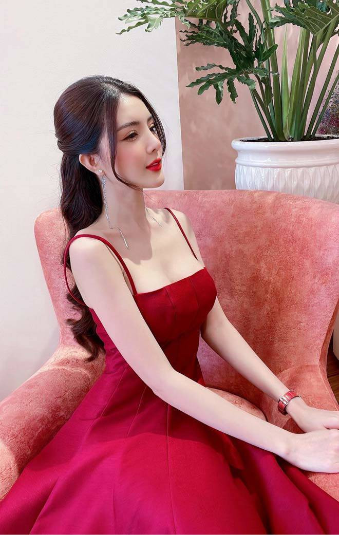 Vì cái tên đặc biệt này, Lilly Luta từng bị bạn bè trêu chọc, mỉa mai đến phát khóc. Cô xấu hổ khi mỗi lần thầy cô gọi lên bảng trả bài, bạn bè trong lớp lại ồ lên cười hoặc xôn xao dị nghị.