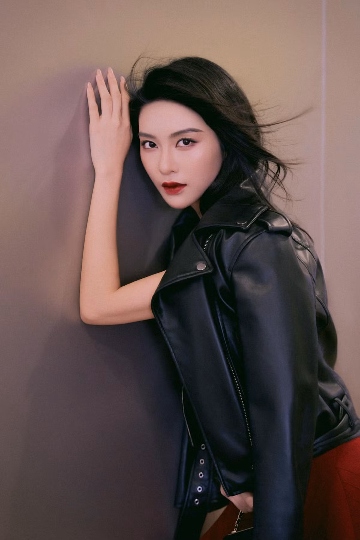 Chắc chắn rằng, sau sự xuất hiện chung này, cư dân mạng vẫn sẽ còn chú ý động thái của chồng cũ Xoài Non và hot girl Linh Trương.