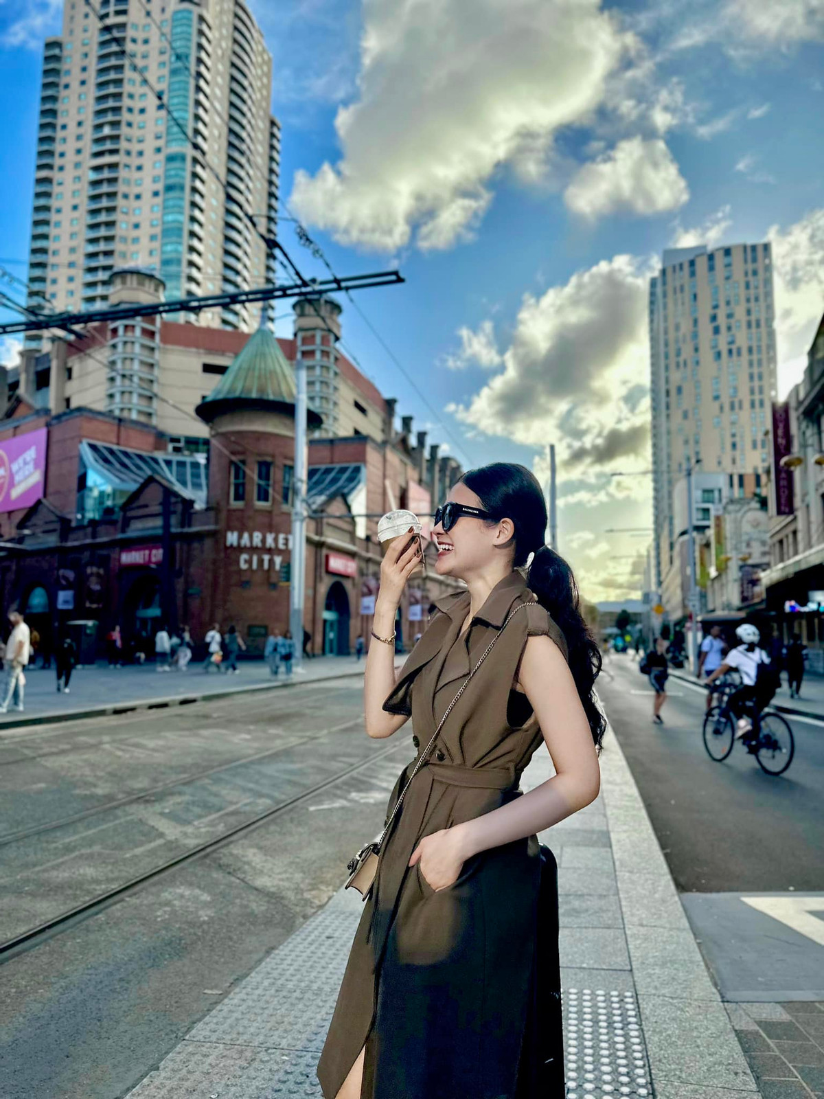 Sau tất cả, Trâm Anh cho biết vì mình thực sự đam mê và yêu công việc này nên cô sẽ còn bay, còn gắn bó với bầu trời cho đến khi không ai cho làm nữa mới thôi.