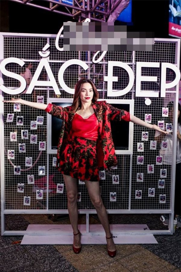 Người ta vốn chẳng mấy khi được trực tiếp trông thấy các mỹ nữ Việt ngoài đời thực, hầu hết chỉ ngắm nhìn qua những hình ảnh đã qua chỉnh sửa được chính họ chia sẻ hay truyền thông đăng tải. Do đó, hình tượng các người đẹp trong mắt phần lớn công chúng đều vô cùng lung linh, thể hiện ở cả gương mặt đến vóc dáng.