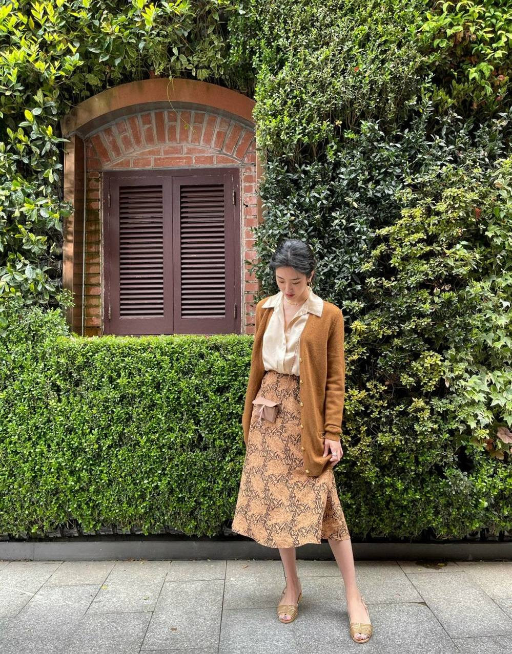 Thế mới thấy tầm quan trọng của việc biết chụp ảnh là như thế nào. Thậm chí đã từng có những anh chàng để làm hài lòng đối phương của mình mà phải bỏ ra tiền triệu để theo học những lớp dạy chụp hình từ cơ bản đến nâng cao.