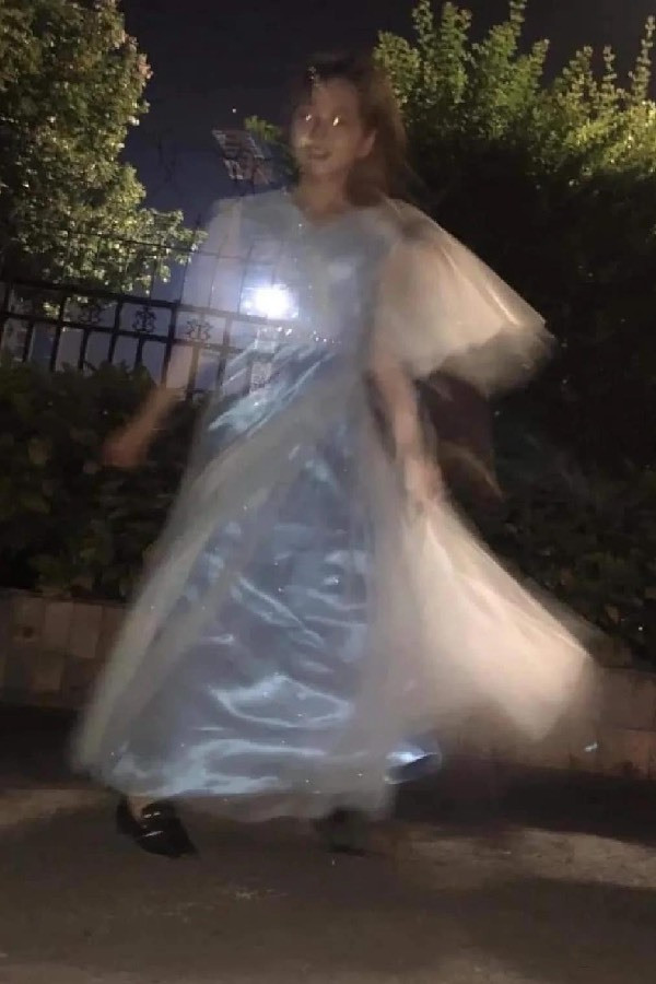 Con gái thường kỹ tính và cũng có phần khắt khe trong việc chọn ảnh. Chụp cả trăm tấm ảnh đôi khi cũng chỉ lựa 1, 2 tấm ưng ý. Ấy thế mà còn va phải chàng không biết chụp ảnh thì đúng thật sự là thảm hoạ.