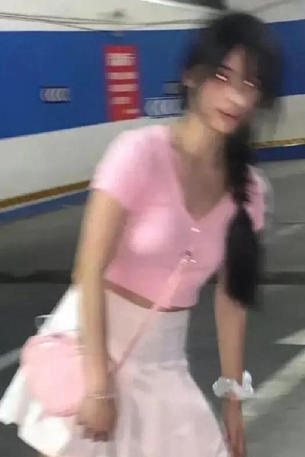 Biết bao anh chồng đã từng khiến vợ “cạn lời” rồi đến tức giận vì những bức hình xấu, hay những chàng trai làm bạn gái mình đang hào hứng vui vẻ lại bực đến mức muốn đường ai nấy đi vì khả năng chụp ảnh có hạn.