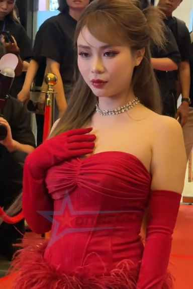 MisThy chia sẻ rằng mình đã dành nhiều thời gian cho việc chăm sóc bản thân để có được sự xuất hiện này.