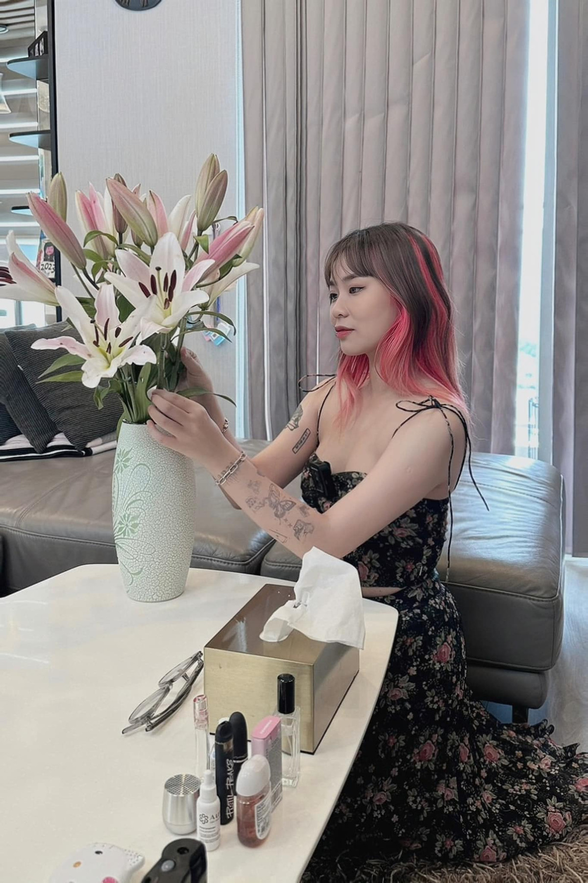 MisThy trước đây nổi tiếng với khả năng tạo meme và sự hài hước, lầy lội.