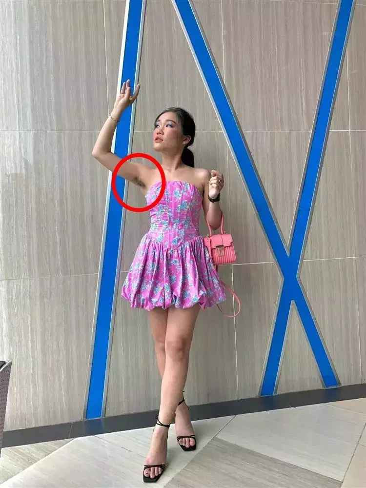 Đây như món quà Lê Thụy tự thưởng cho bản thân sau những nỗ lực làm việc. "Chính thức ăn mì gói", hot TikToker đính kèm.