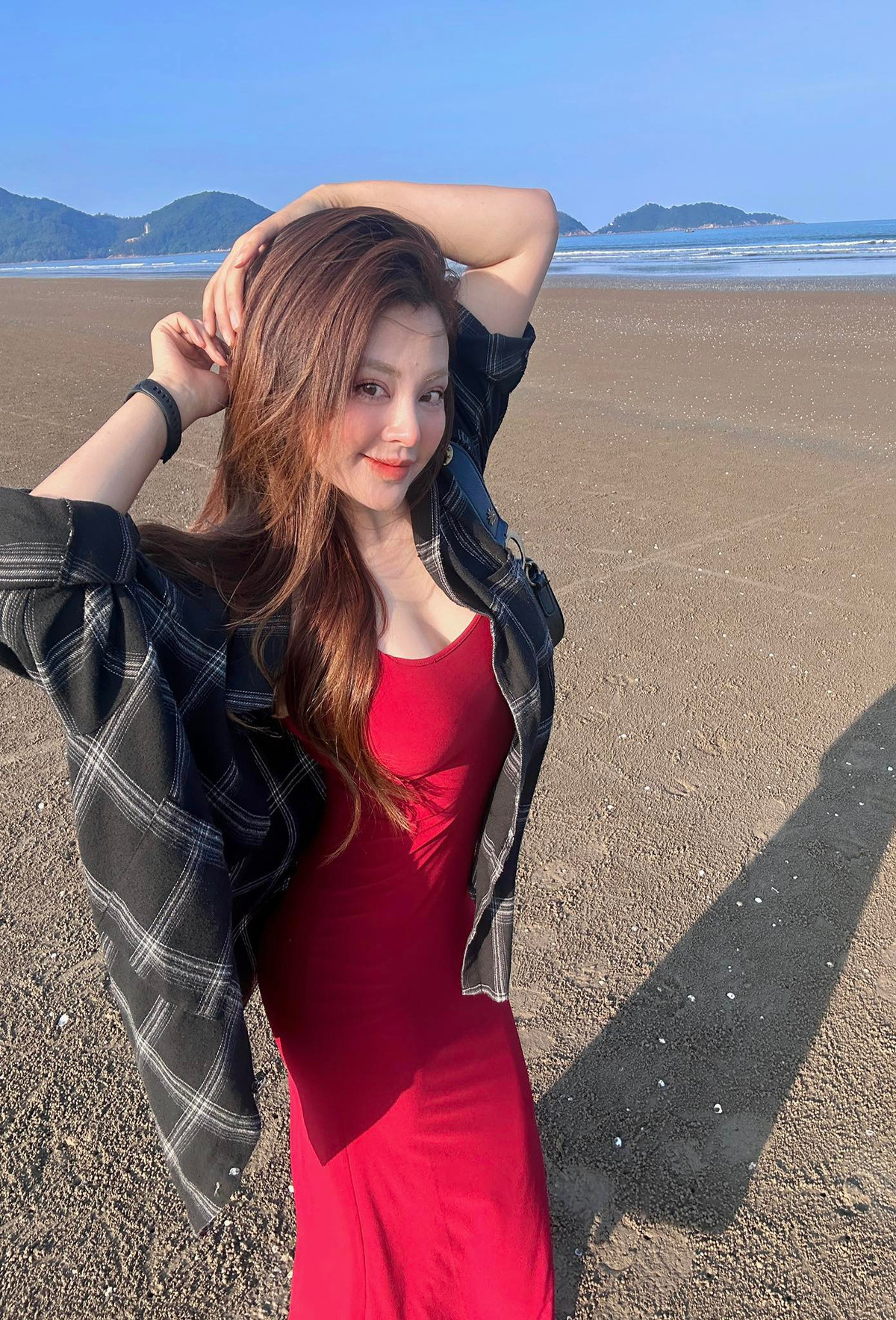 Nguyễn Trà My được biết tới với nhiều vai trò khác nhau, trong đó cô được nhớ tới nhiều nhất là một " hot girl phòng gym", đặc biệt với vòng 3 gần 1m.