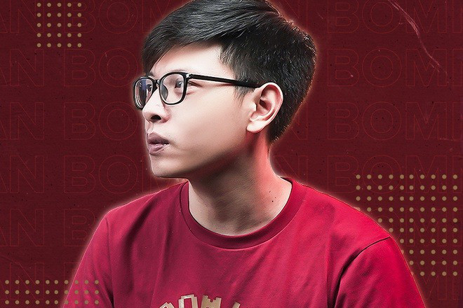 Bomman là streamer đình đám trong cộng đồng CS GO Việt Nam. Với những màn pha trò tuy hơi tục nhưng anh chàng lại vô cùng hài hước.