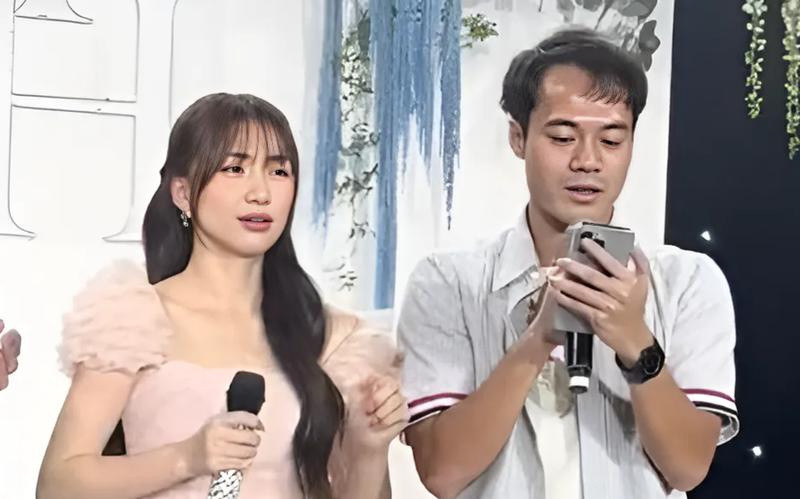 Thậm chí, Văn Toàn và Hòa Minzy từng song ca với nhau trong đám cưới của Quang Hải.