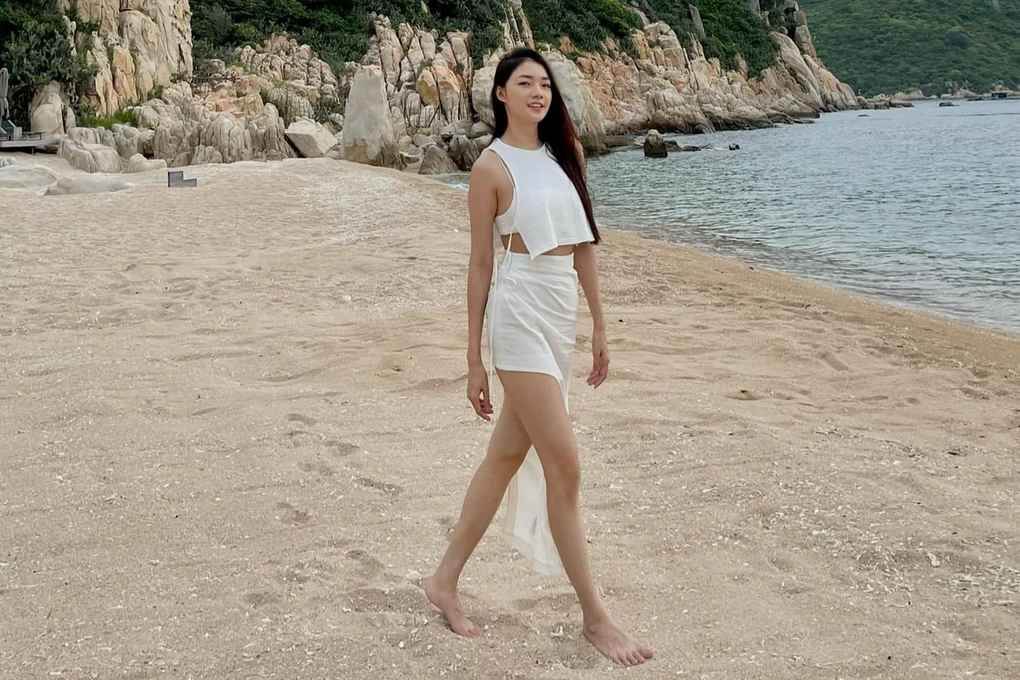 Với gương mặt khả ái, nụ cười tươi, Thu Thảo luôn mang đến hình ảnh tích cực mỗi khi xuất hiện.