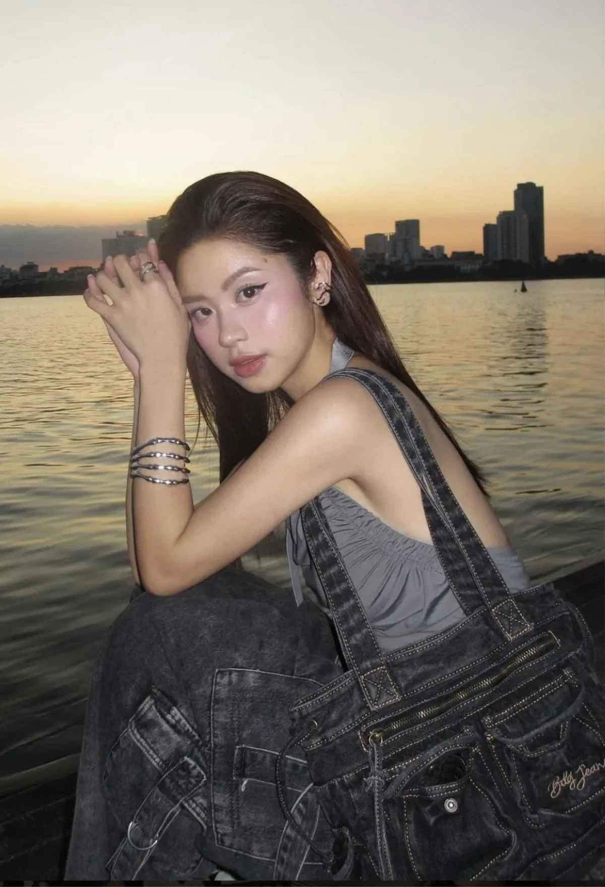 Điều này khiến dân mạng không khỏi háo hức, đặt giả thiết rằng có thể cặp đôi Hàn Hằng và Huy Me chuẩn bị chào đón thêm thành viên mới.