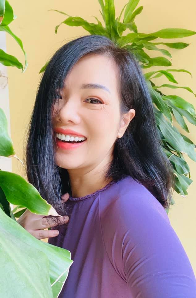 Không chỉ có gương mặt thanh thoát hơn, Bạch Dương còn nỗ lực giảm cân và có vóc dáng thon gọn hơn.