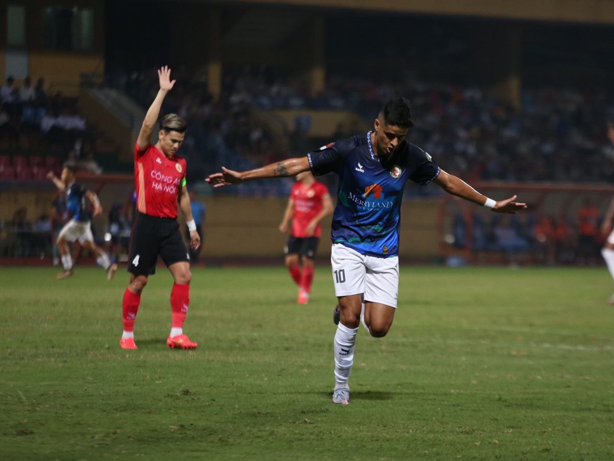 VAR cuu DKVD Cong an Ha Noi thoat thua truoc Quy Nhon Binh Dinh