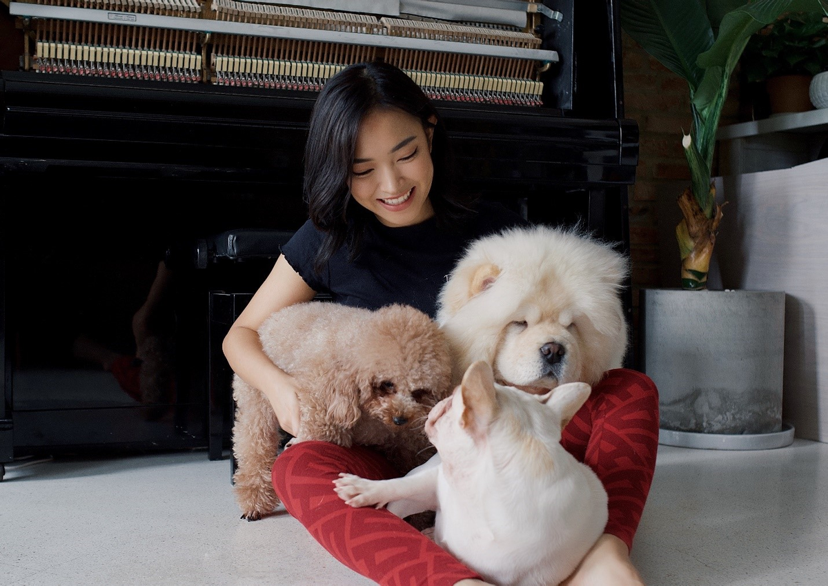 Mẹ Bí chúc cho tất cả các bé khi vận chuyển sẽ được yêu thương, quan tâm, nhẹ nhàng để chuyện buồn này không xảy ra với bất kỳ bé nào nữa. Mẹ nhớ bí nhiều. Bí mãi là thiên thần, mẹ yêu Bí nhiều. Mẹ phải làm sao để chuyện này nhẹ nhàng hơn con ơi?". Châu Bùi viết trên dòng story.