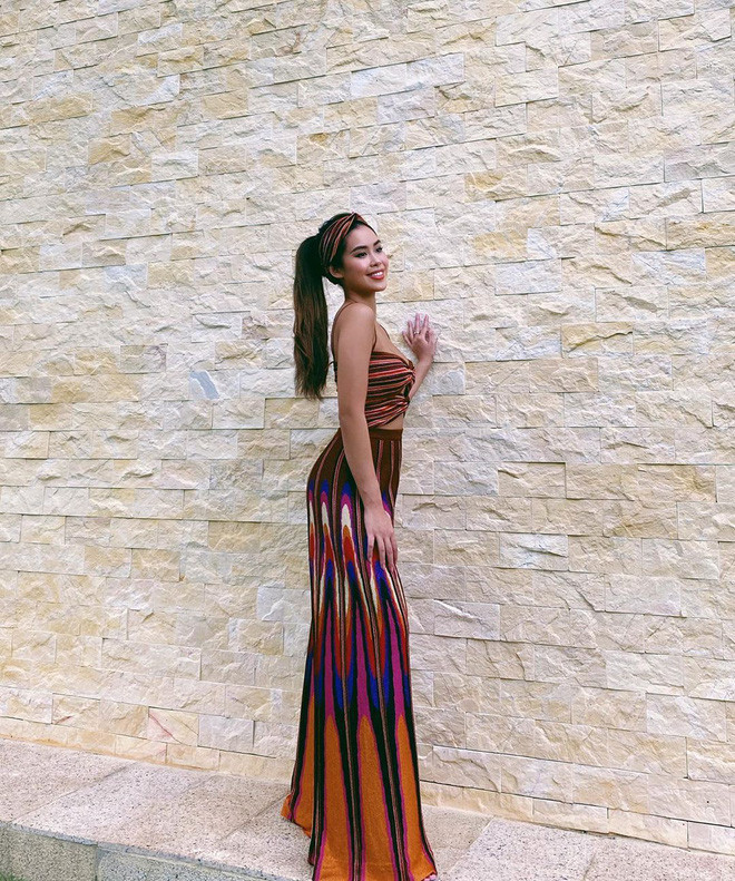 Tuy nhiên, dù đẫy đà hay mảnh khảnh thì Tiên Nguyễn vẫn là một trong số ít các hot girl, rich kid thực sự khiến cộng đồng mạng ngưỡng mộ không ngớt về thần thái sang chảnh và gu thời trang ấn tượng.