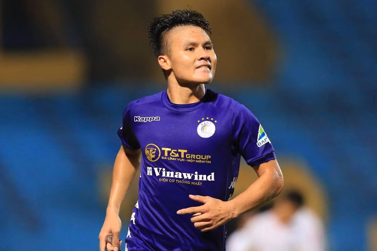 CLB Han - Nhat “bay” thu nhap khung nhu nao... “hut” Quang Hai?-Hinh-2