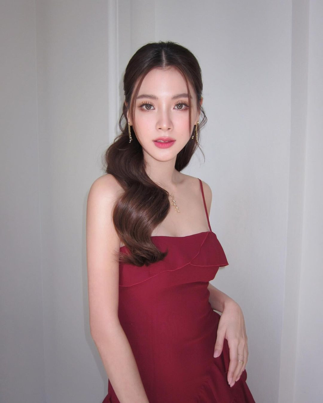 Nhìn cách Baifern và Nine cùng nhau tập gym, nhiều bạn trẻ đã nhanh tay tag người yêu vào và rủ nhau cùng đẹp lên.