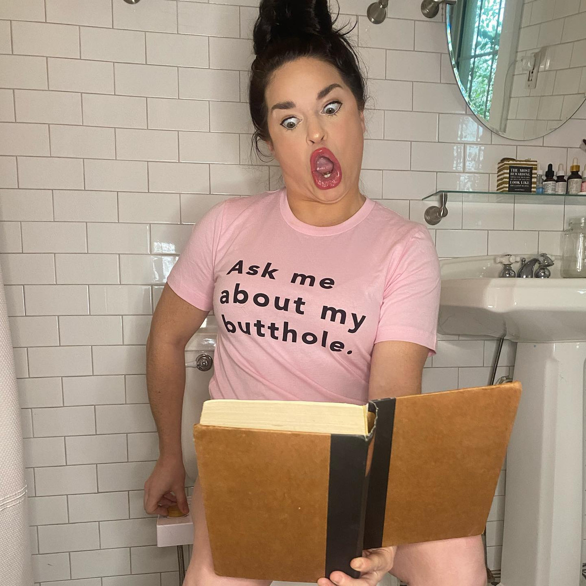 Samantha biết có nhiều người bình luận ác ý về mình, nhưng cô không bận tâm. Cô gái tin rằng khuôn miệng to lớn là một phần khiến giọng hát của cô trở nên đặc biệt.