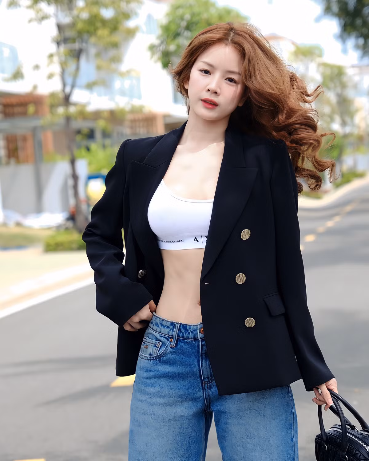 Nếu ở "Sao nhập ngũ", Mie dũng cảm, nghị lực thì sang "Chị đẹp đạp gió 2024" cô lại nghiêm túc, hoàn hảo trong các phần trình diễn.