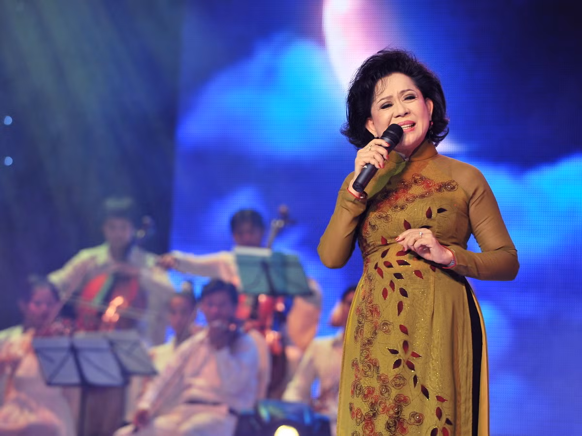 Hon nhan cua danh ca Giao Linh ben nguoi chong tung 3 doi vo