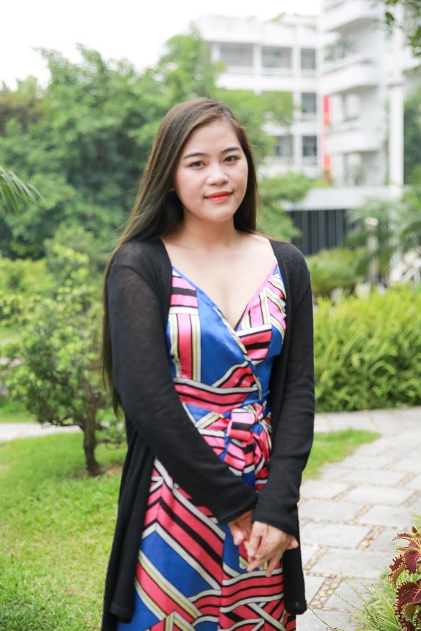 Nhắc lại thời điểm đó, Trang Milk rưng rưng nước mắt và nói: "Thời điểm đó, tôi cứ khóc ròng rã, ăn cơm cũng khóc, ngủ cũng khóc, khóc cho qua ngày. Lúc đó, tôi chưa chấp nhận được sự thật nên hoảng loạn ném đồ đạc, không thiết tha gì sống nữa. Đứng giữa sự sống và cái chết, tôi lại nghĩ về bố mẹ, người thân nên cố gắng thoát khỏi những tháng ngày ủ rũ, sống không có mục đích".