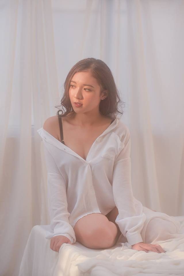 Phong cách thời trang ngoài đời của Vũ Phương Thảo nhận được khen ngợi vì vẻ hiện đại, thanh lịch, không kém phần quyến rũ.