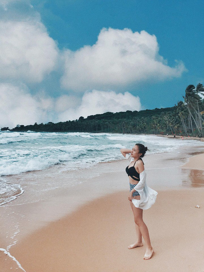 Nói về công việc tại VTV, Vũ Phương Thảo là gương mặt thân quen trên các chương trình trên sóng như Chuyện đêm muộn, Khoảnh khắc yêu thương.