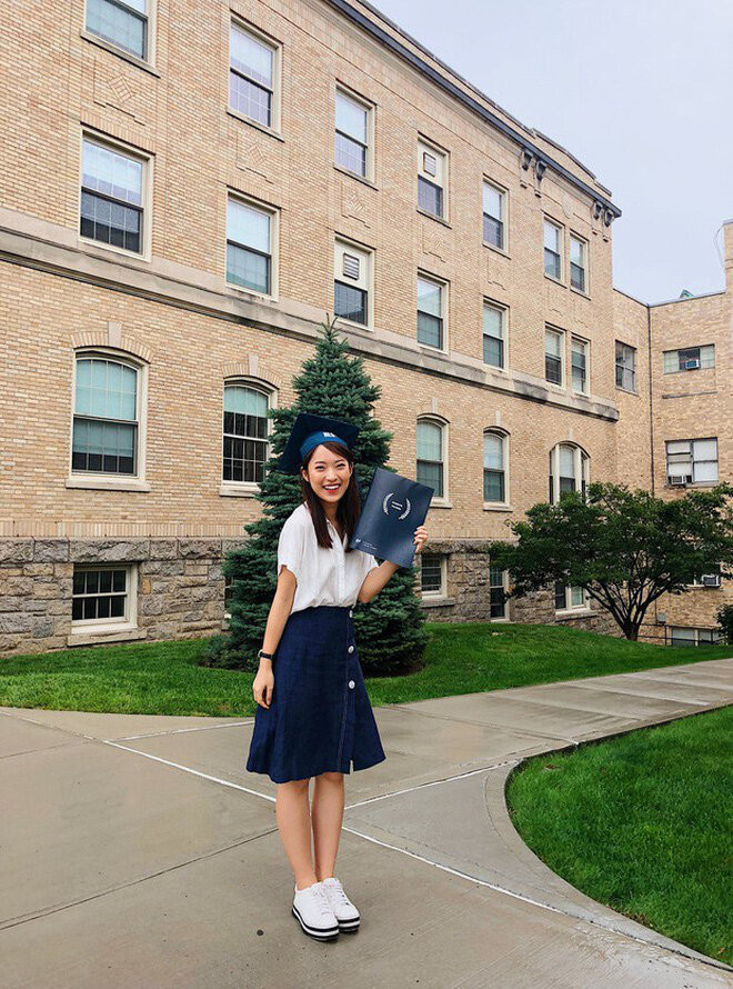 Khánh Vy nổi lên với biệt danh “hot girl 7 thứ tiếng”, chính vì vậy, cô nàng này cũng sở hữu bảng thành tích cực khủng trong học tập.