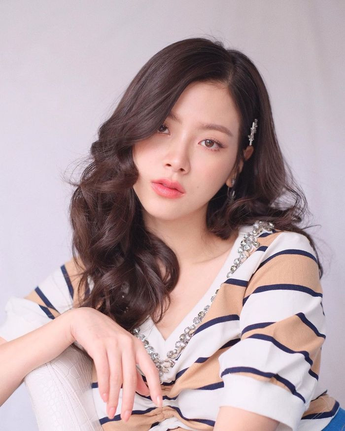 Mối tình đầu và Yêu nhầm bạn thân được khán giả bình chọn là hai bộ phim điện ảnh thành công nhất của Baifern Pimchanok tính đến thời điểm hiện tại.