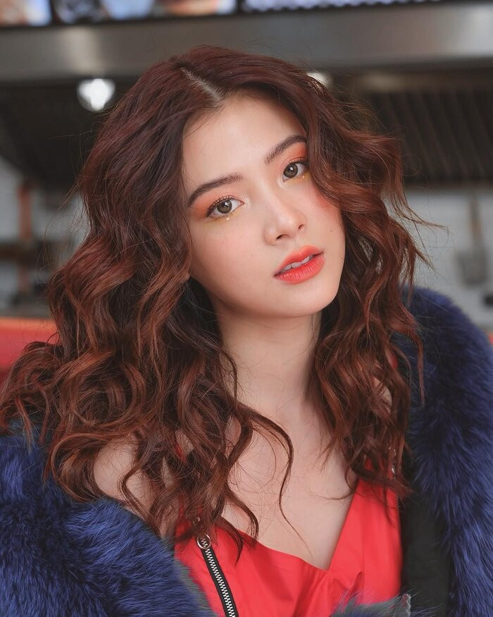 Với những thành công ngoài mong đợi của phim Friend Zone, Baifern Pimchanok một lần nữa khẳng định được mình là một “nữ hoàng phòng vé” Thái Lan.