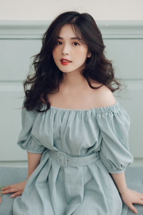 Thảo Nari cũng nhấn mạnh, cô dù theo chồng nhưng không hề "bỏ cuộc chơi". Trong tương lai, cô vẫn hết mình với công việc hiện tại.