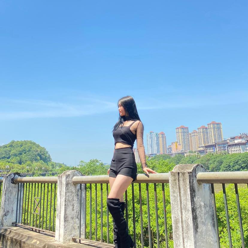 Nữ TikToker chia sẻ cô rất thích sử dụng MXH này bởi có nhiều hiệu ứng độc đáo, trend thu hút và có thể thoải mái sáng tạo nội dung yêu thích.