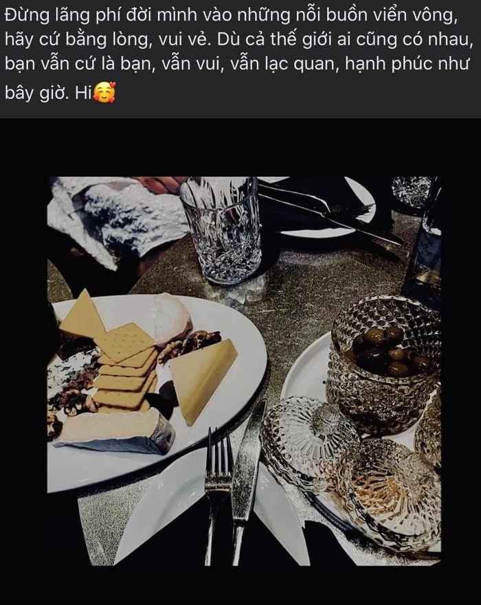 Mới đây, cư dân mạng đã khui ra hàng loạt hình ảnh kèm những câu nói sặc mùi đạo lý của "tú bà" Gen Z.