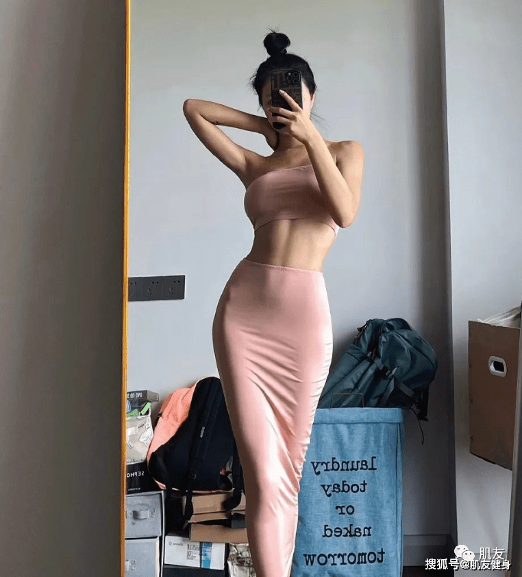 Cô rất chăm chỉ tập gym, xem phòng tập như “ngôi nhà thứ 2” của mình.