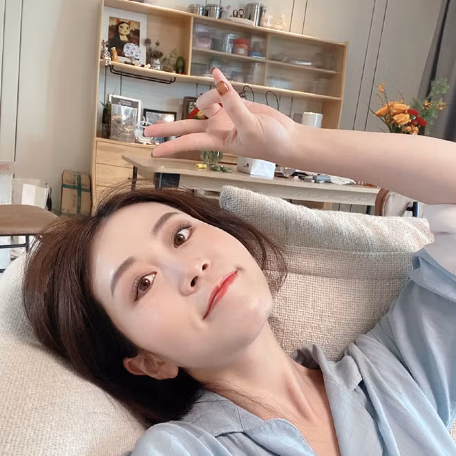 Tuy nhiên, vào ngày 16/9/2019, đại diện của Tiểu Dã vẫn đến gặp gia đình hai bé và giúp họ trả toàn bộ viện phí.