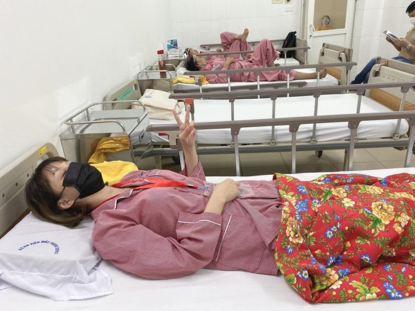 Mới đây, sau khi hoàn thành 4 ca đại phẫu mắt, Thu Hương chia sẻ tình hình sức khỏe hiện tại để đông đảo người hâm mộ an tâm.