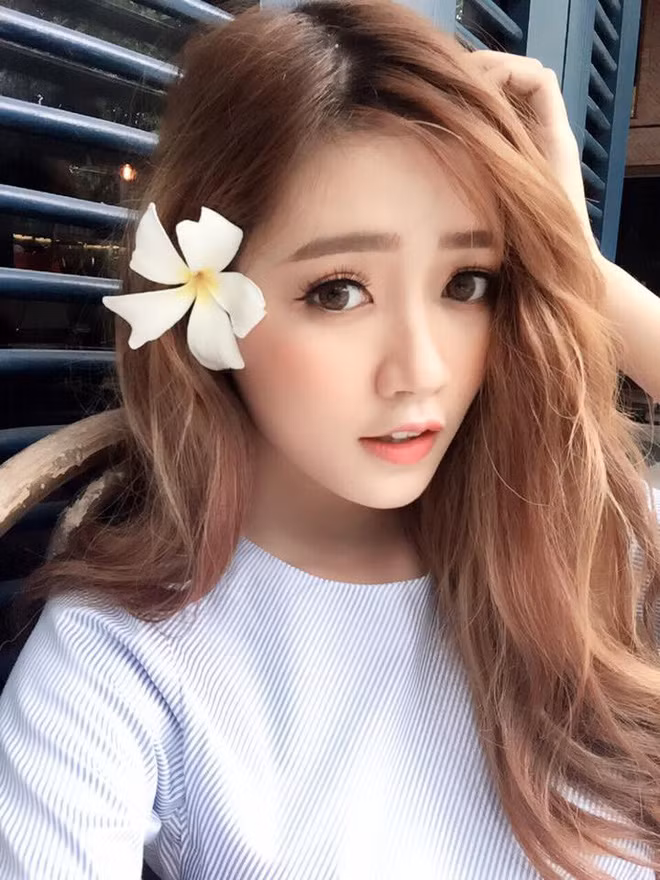 An Vy đang sở hữu một lượng fan khủng với hơn 300.000 lượt follower trên MXH.