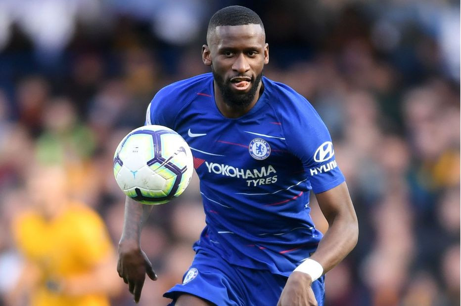 Tottenham trở thành cái tên mới nhất tham gia vào nhóm những ông lớn quan tâm đến Rudiger - trung vệ Chelsea. Trước đó, cầu thủ người Đức từng được Roma, PSG và thậm chí cả Barca đánh tiếng.